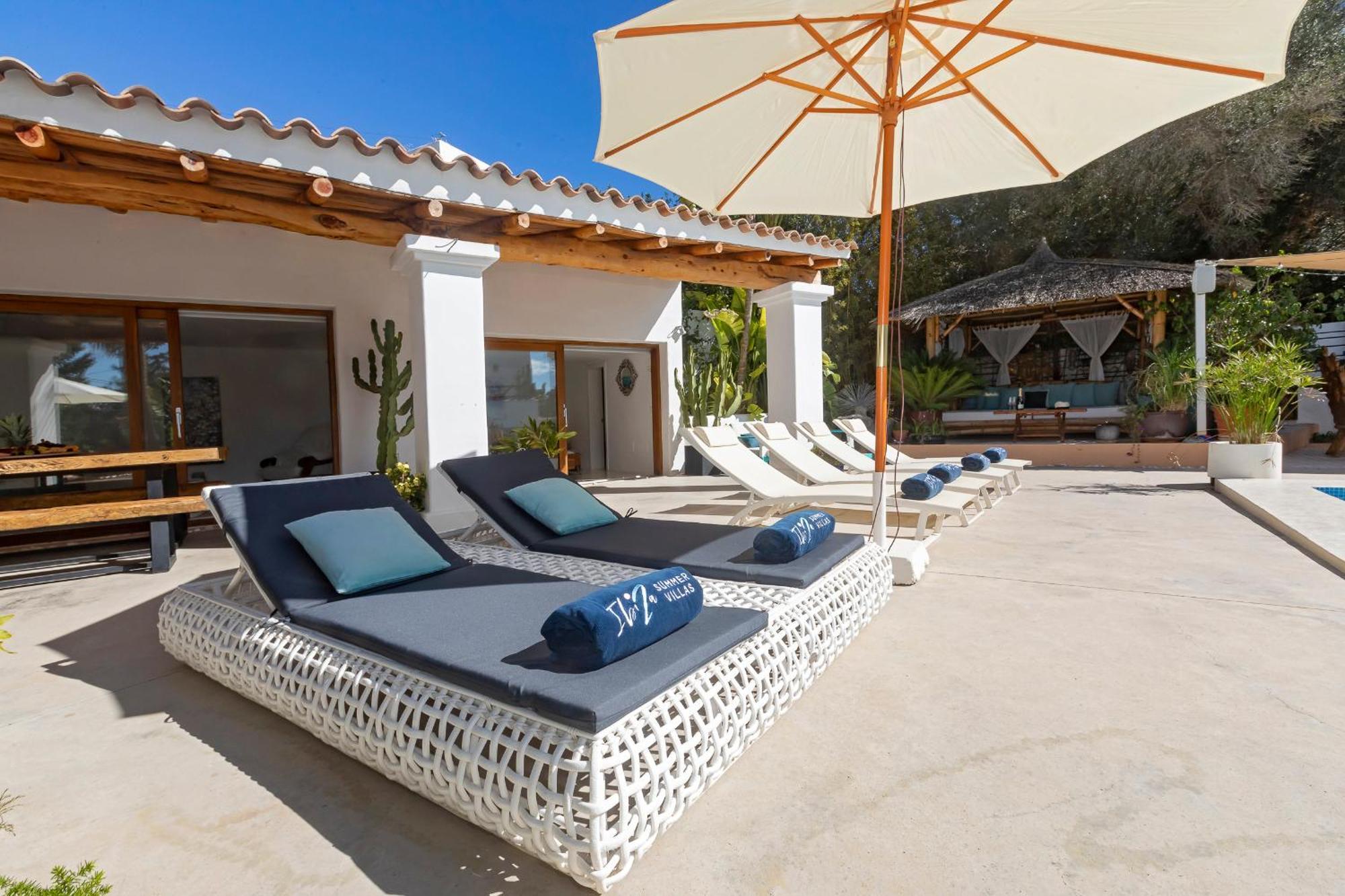 Villa Near Ibiza Town Sleeps 11 To 13 Guests Can Furnet Exterior foto